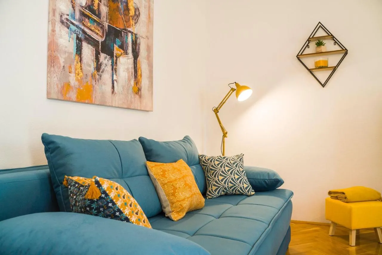 3 Bedroom Apartment Antonio Kastela
