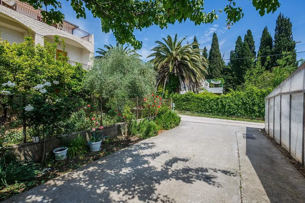 3 Bedroom Apartment Antonio Kastela Croatia