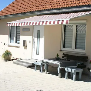 Ferienwohnung Mit Herz Für Tiere, Neue Mit E-tankstelle Kaufbeuren